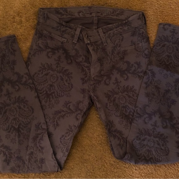 J Brand special edition grey floral skinny ankle jean. Size 25. - Picture 2 of 7